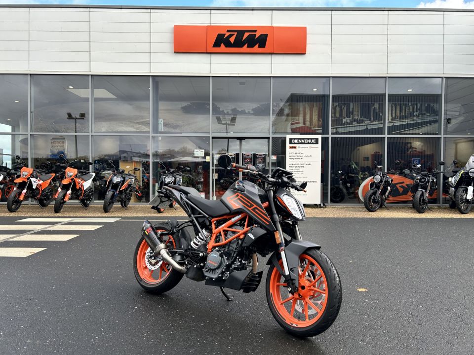 KTM 125 DUKE ABS 4