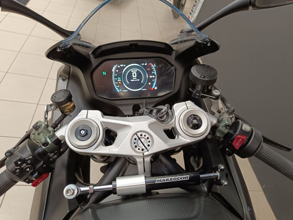 QJ MOTOR SRK 921 RR 4