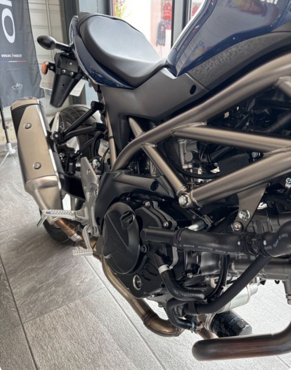 SUZUKI SV 650 (47.5CV) 4