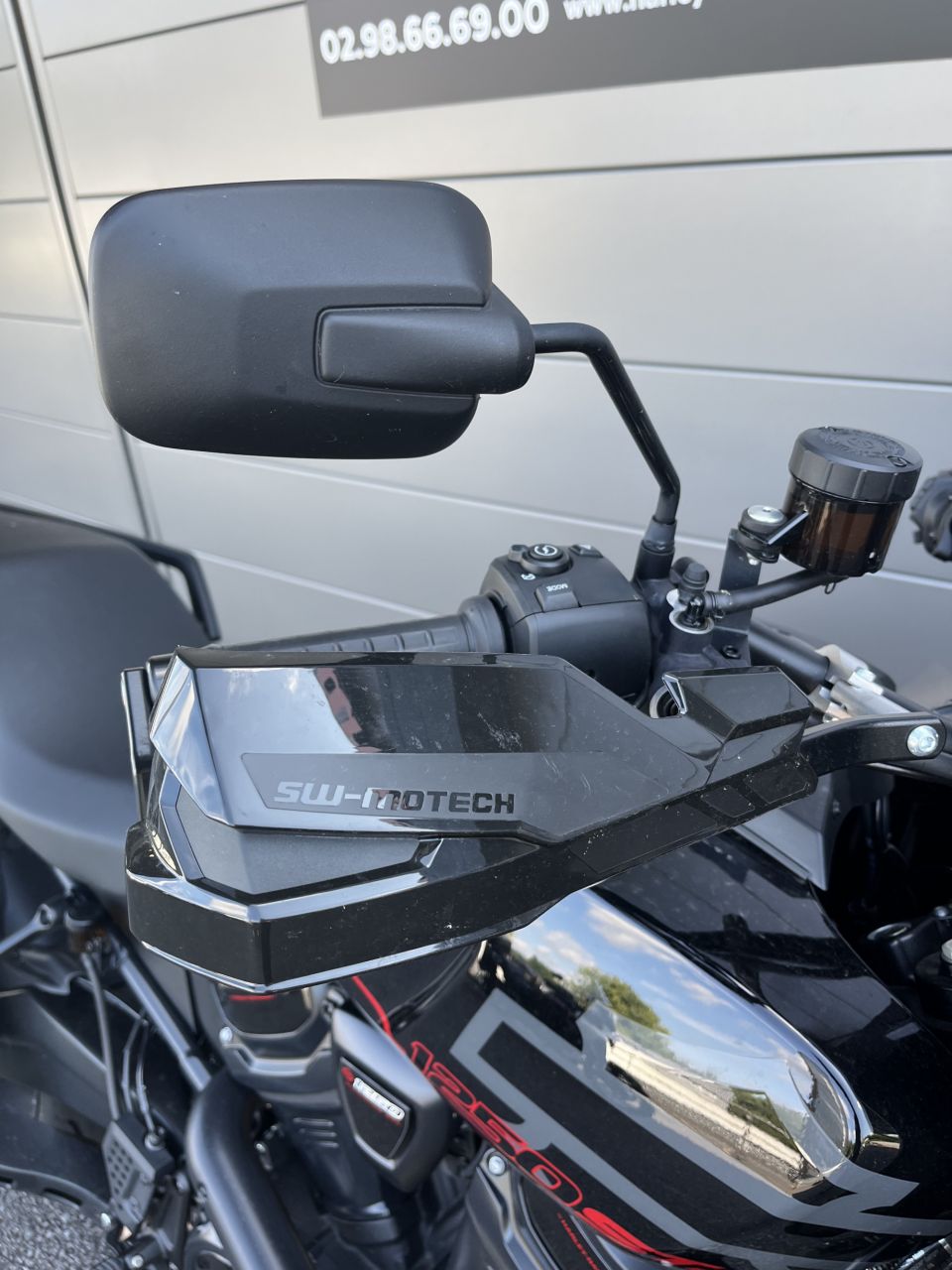 HARLEY-DAVIDSON ADVENTURE PAN AMERICA 1250 4