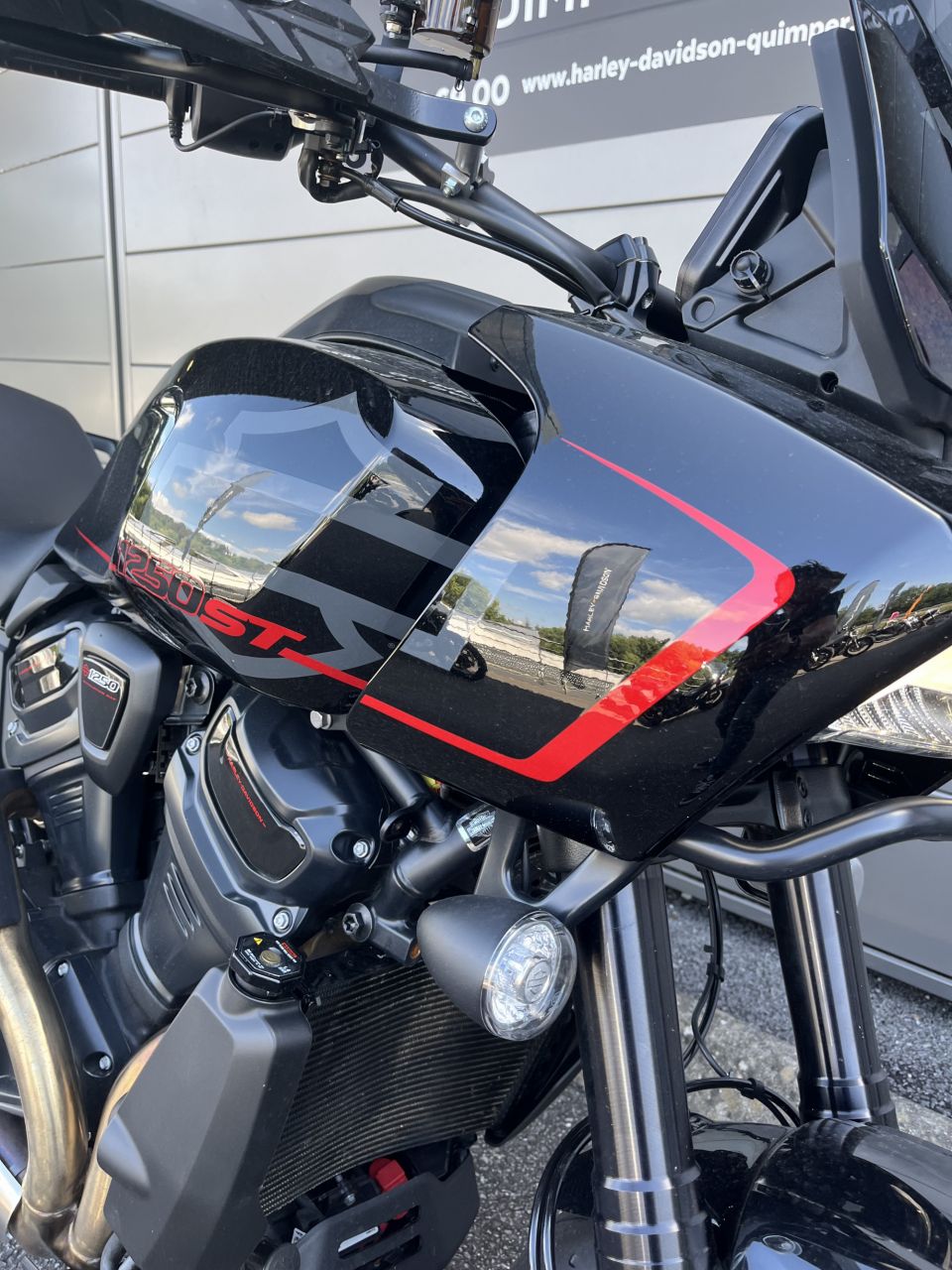 HARLEY-DAVIDSON ADVENTURE PAN AMERICA 1250 4