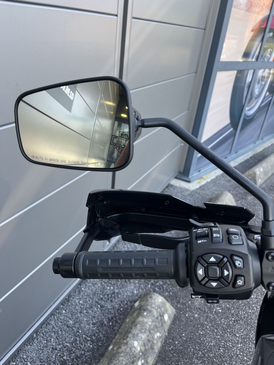 HARLEY-DAVIDSON ADVENTURE PAN AMERICA 1250 4