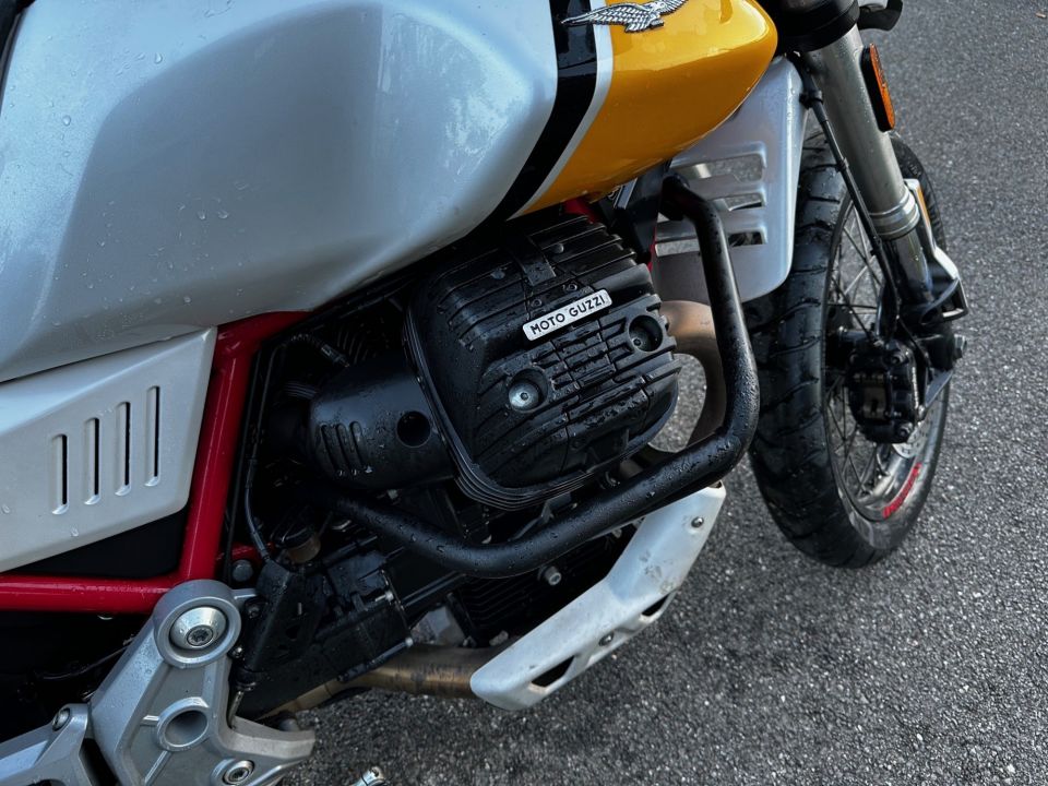 MOTO GUZZI V85 TT 850 4