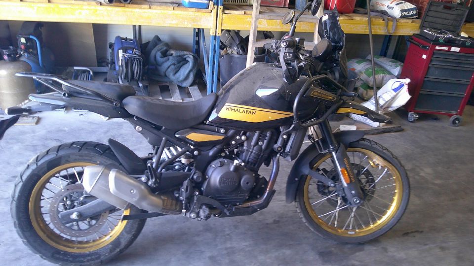 ROYAL ENFIELD HYMALAYAN 400 4