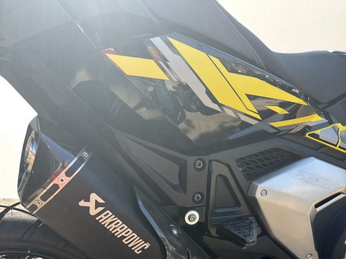 HONDA X-ADV 4