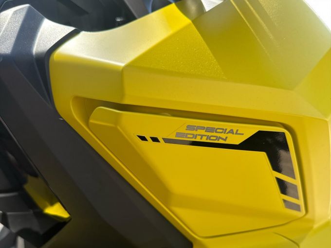 HONDA X-ADV 4