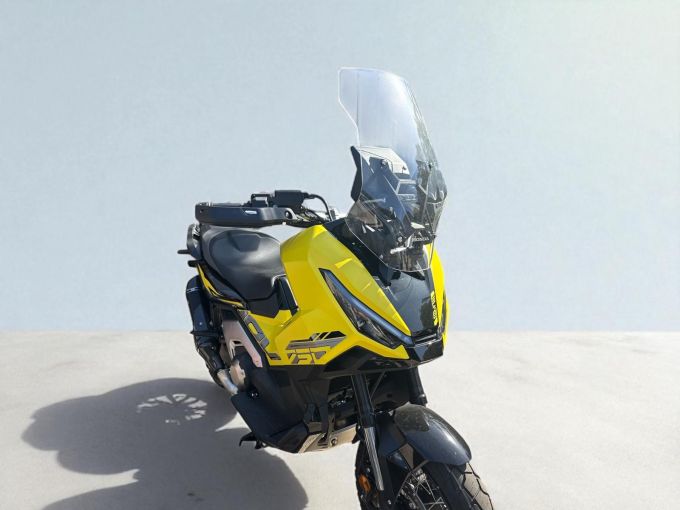 HONDA X-ADV 4