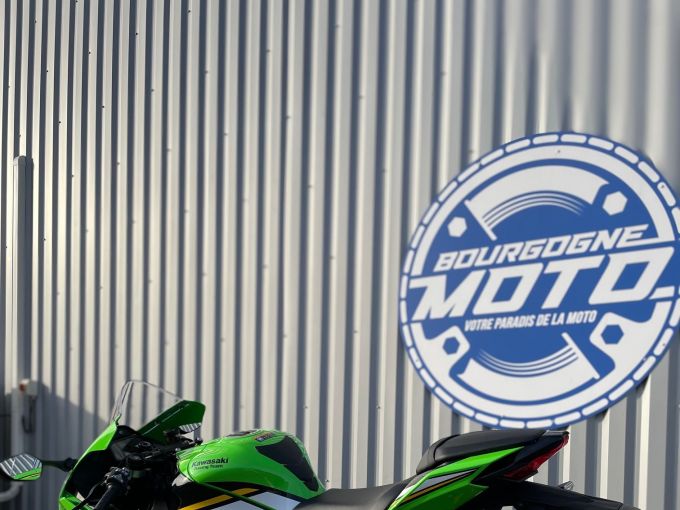 KAWASAKI ZX-10R 4