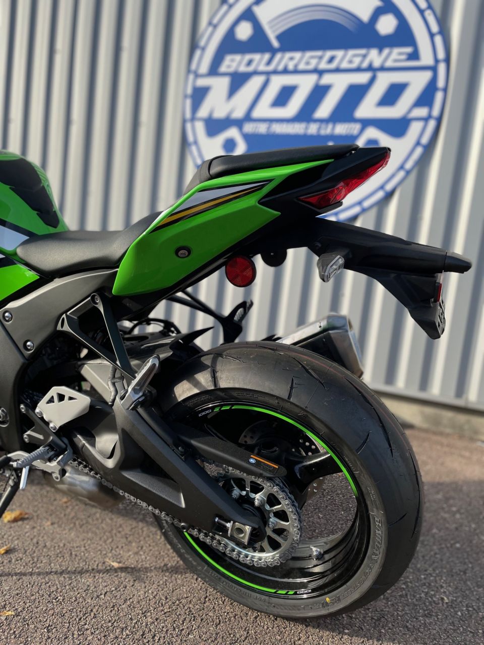 KAWASAKI ZX-10R 4