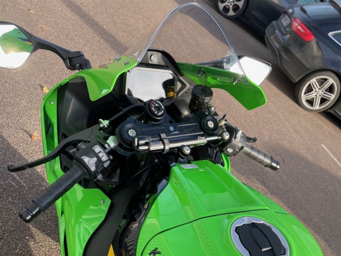 KAWASAKI ZX-10R 4