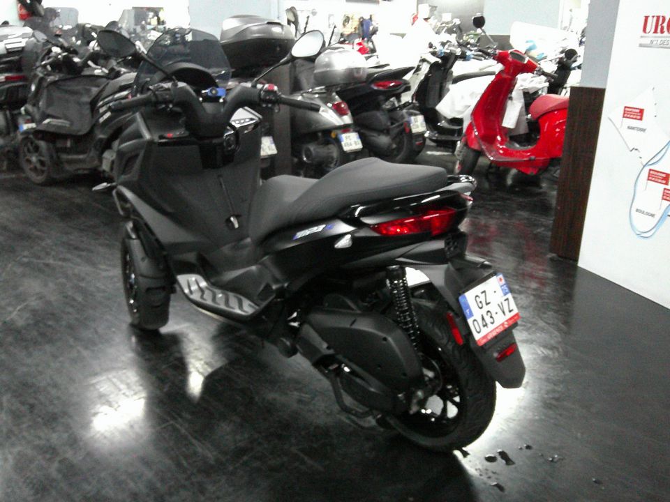 PIAGGIO MP3 310 HPE SPORT 4