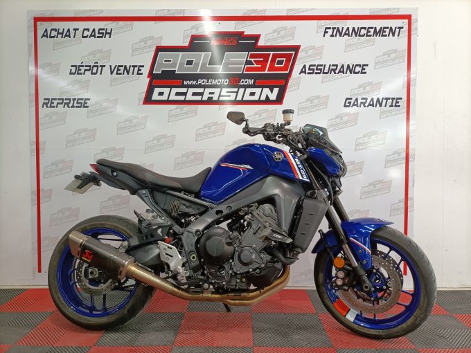 YAMAHA MT-09 4