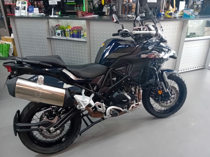 BENELLI TRK  702  X 4