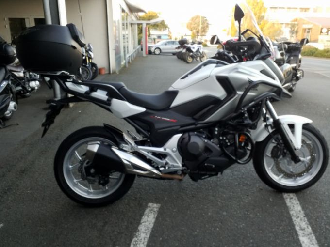HONDA NC750X 4