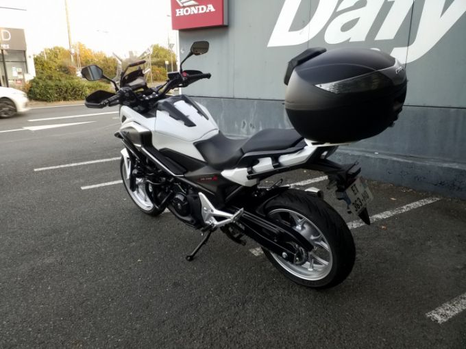 HONDA NC750X 4
