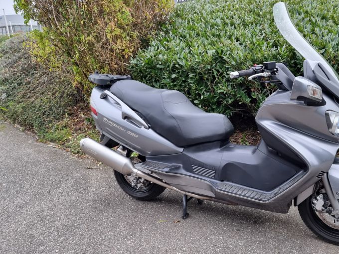 SUZUKI BURGMAN 650 4