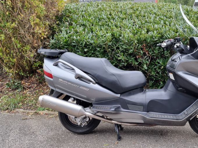 SUZUKI BURGMAN 650 4