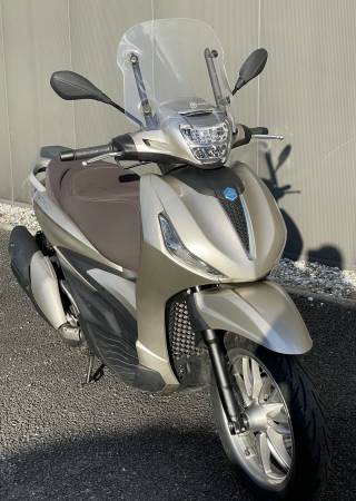 PIAGGIO BEVERLY 400 - 2023