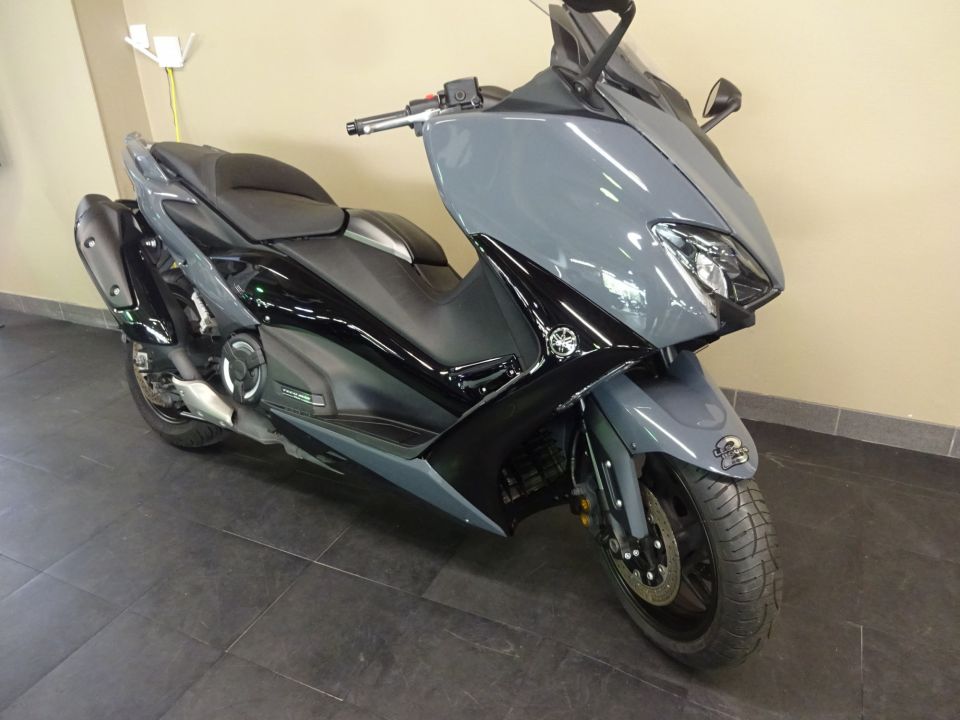 YAMAHA XP T-MAX 560 TECH MAX 4