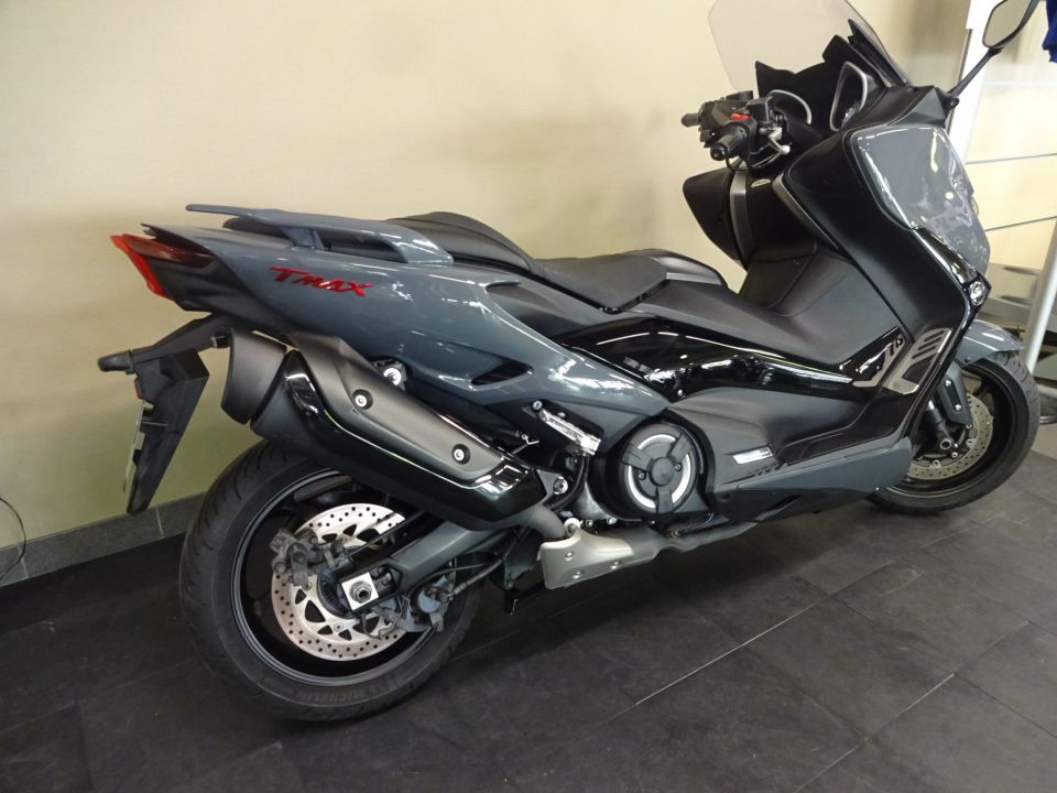 YAMAHA XP T-MAX 560 TECH MAX 4