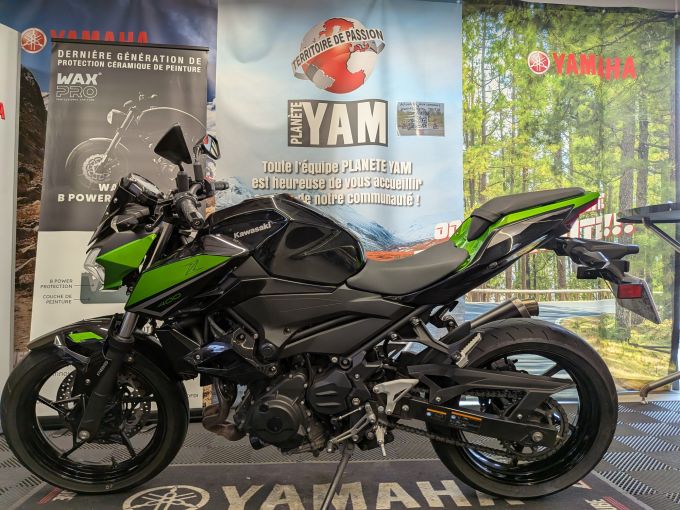 KAWASAKI Z400 4