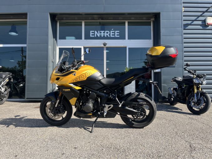TRIUMPH TIGER 800 4