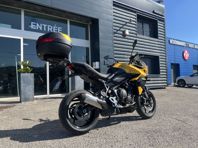 TRIUMPH TIGER 800 4