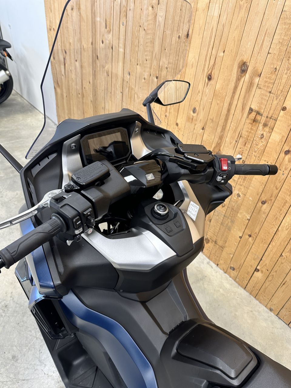 HONDA NSS FORZA 750 4