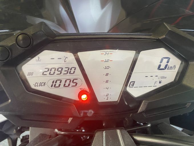KAWASAKI Z 800 4