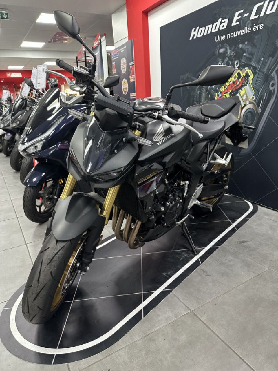 HONDA CB1000 Hornet SP 4