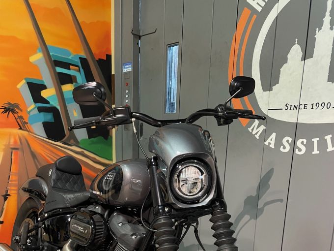 HARLEY-DAVIDSON SOFTAIL STREET BOB 1868 4