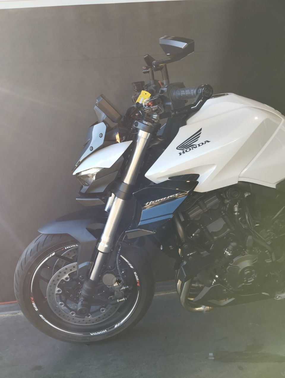 HONDA CB 1000 Hornet 4