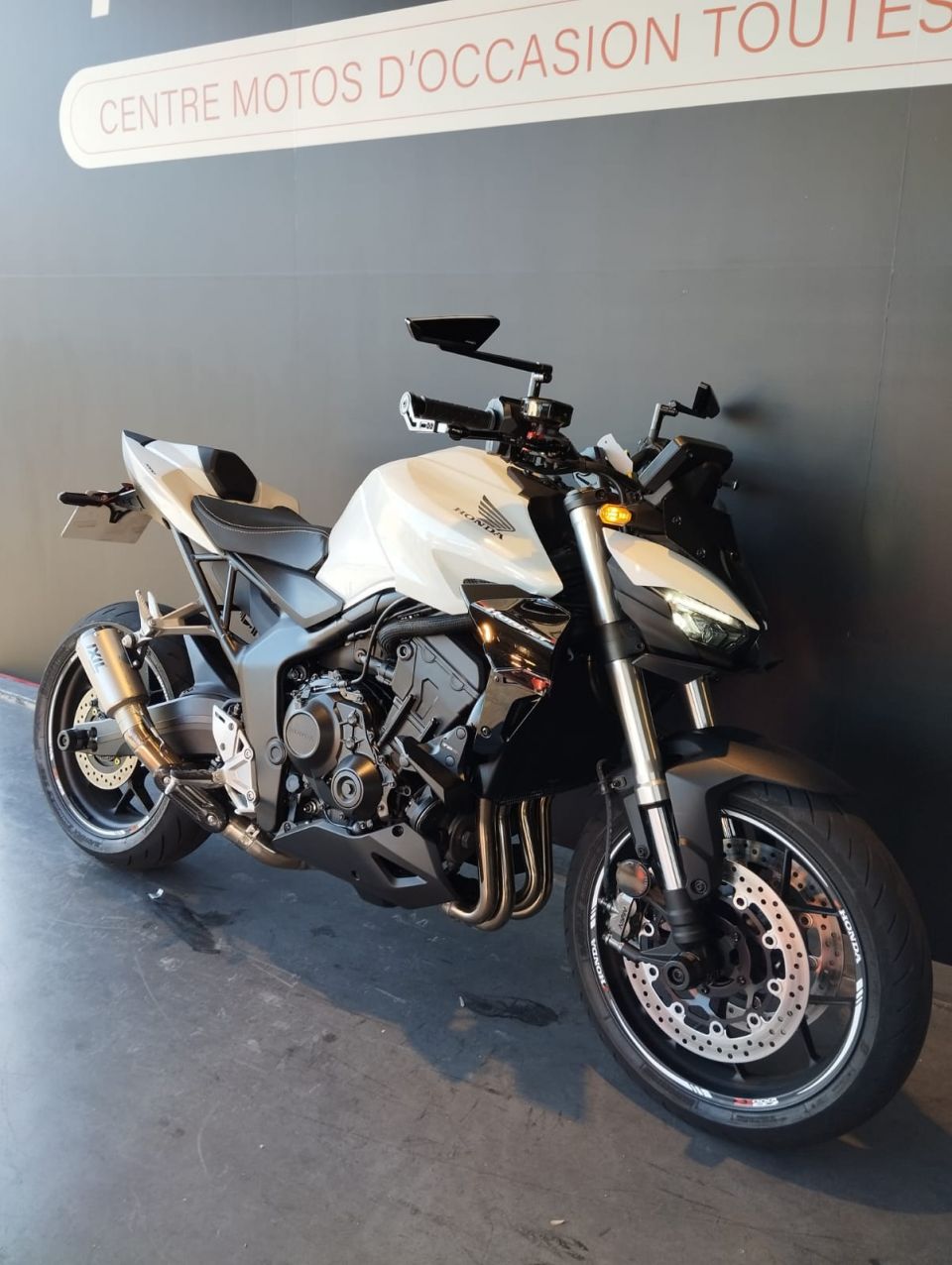 HONDA CB 1000 Hornet 4