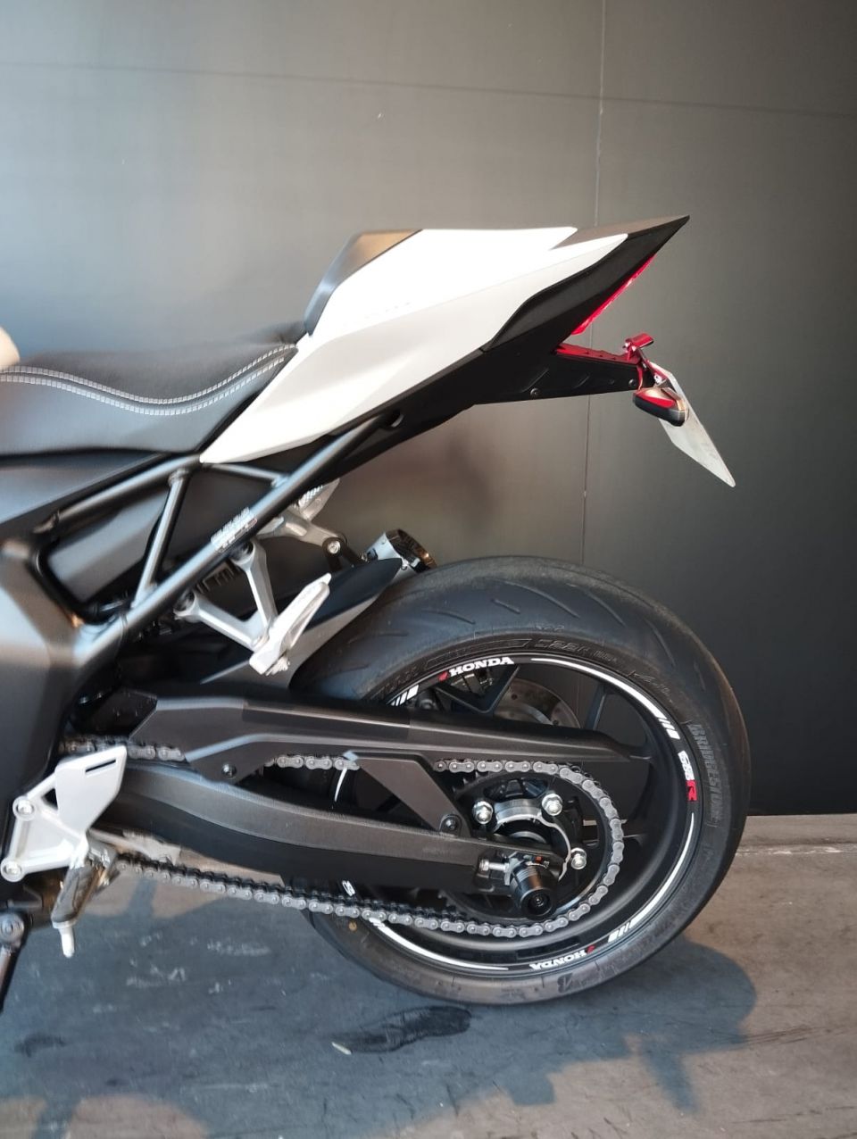 HONDA CB 1000 Hornet 4