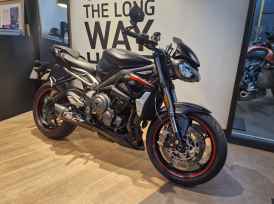 TRIUMPH STREET TRIPLE 765 RS - 2020