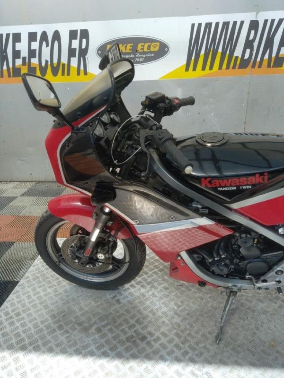 KAWASAKI KR 4