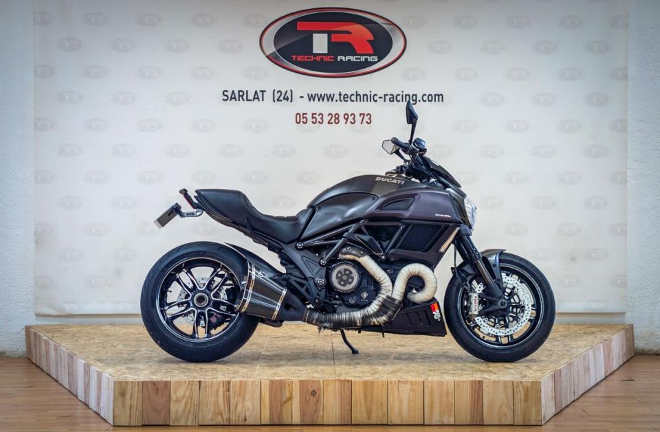 DUCATI DIAVEL 4
