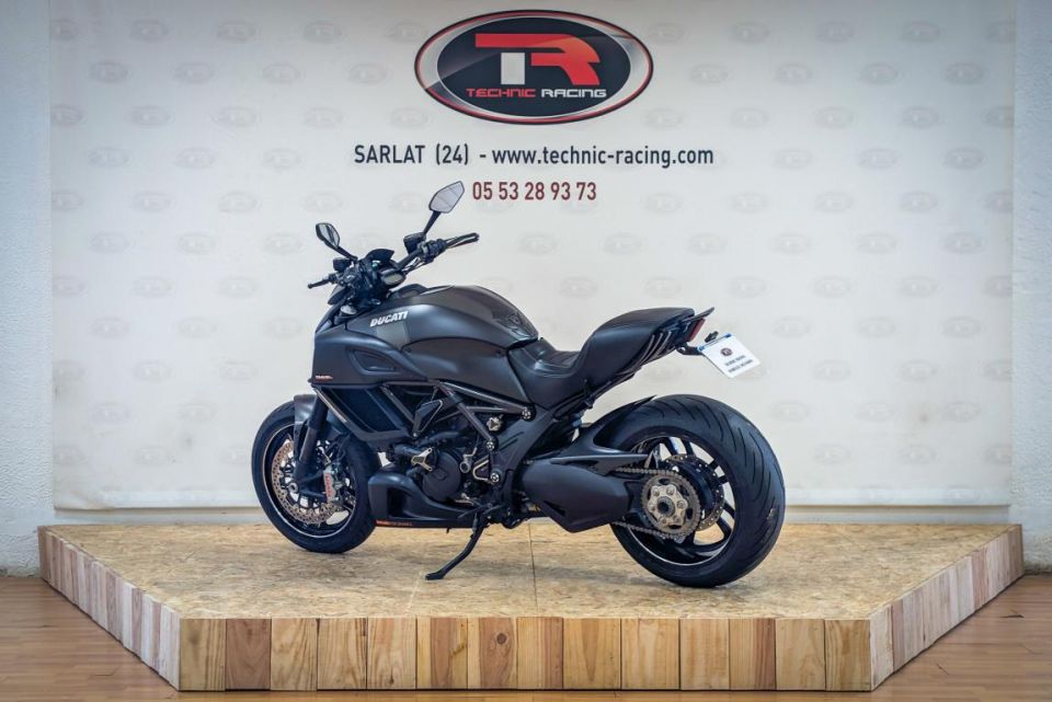 DUCATI DIAVEL 4