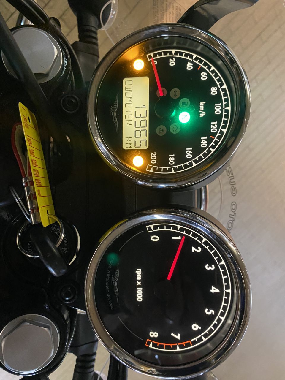 MOTO GUZZI V7 III SPECIAL 750 4