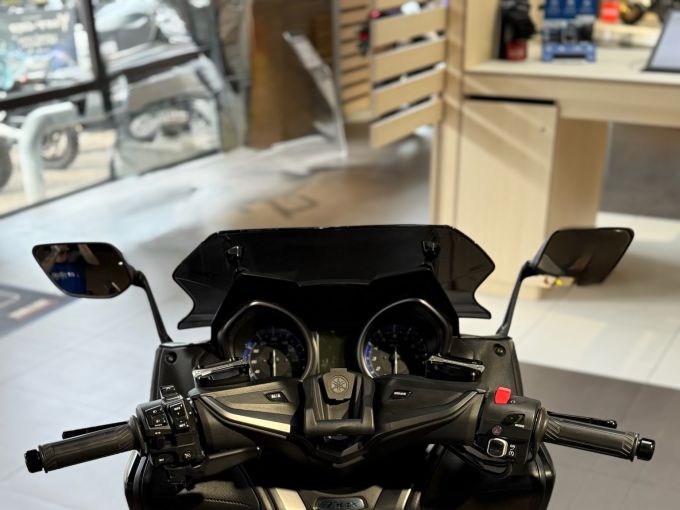 YAMAHA XP T-MAX 560 TECH MAX 4