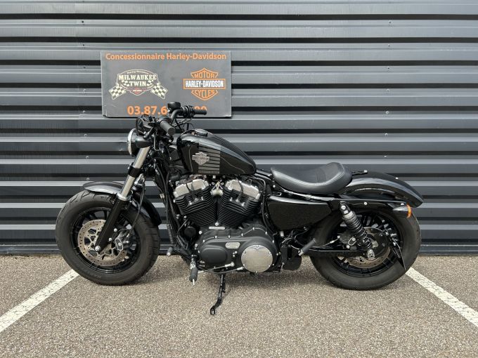 HARLEY-DAVIDSON SPORTSTER FORTY-EIGHT 1200 4