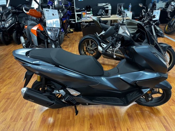 HONDA PCX125 4