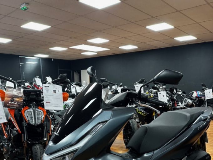 HONDA PCX125 4