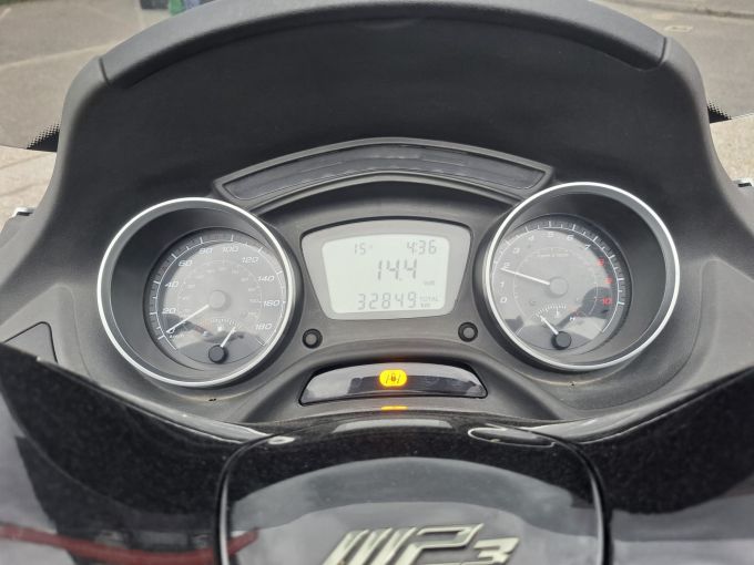 PIAGGIO MP3 500 ABS/ASR 4
