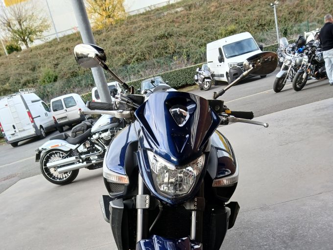 SUZUKI B-KING 4