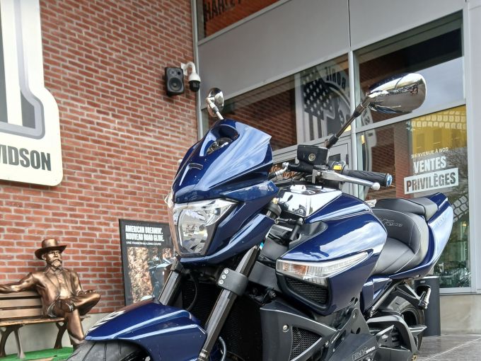 SUZUKI B-KING 4