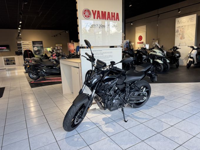 YAMAHA MT-07 (47.5CV) 4