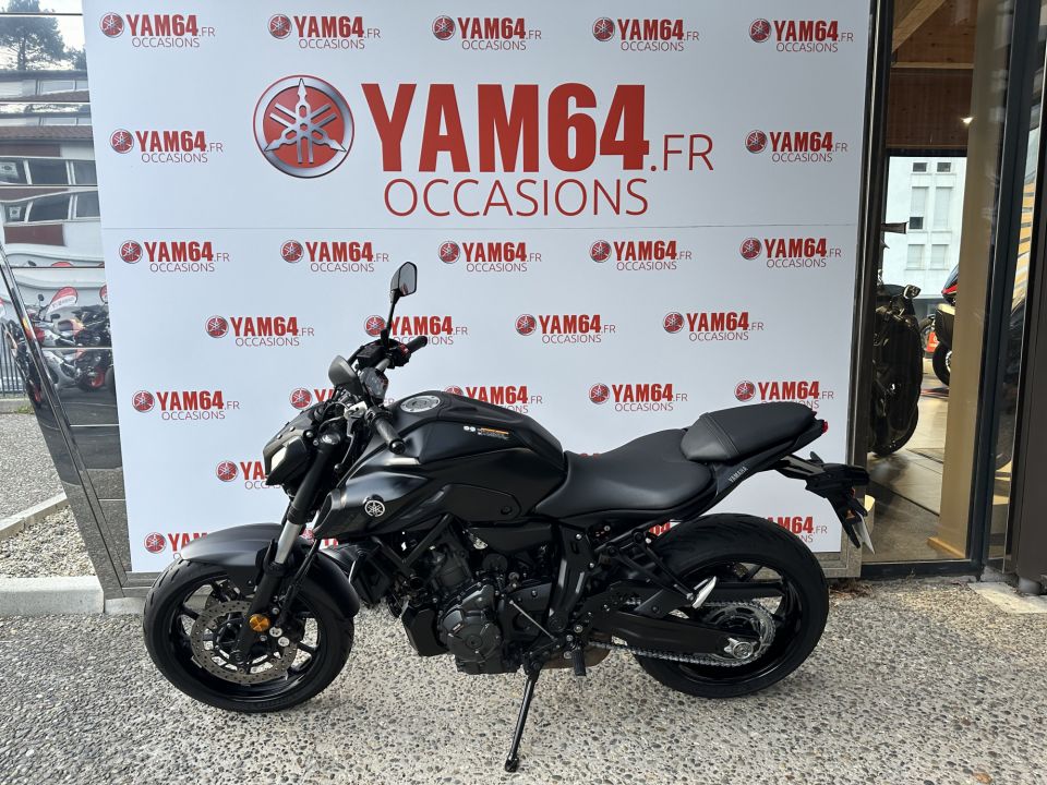 YAMAHA MT-07 (47.5CV) 4