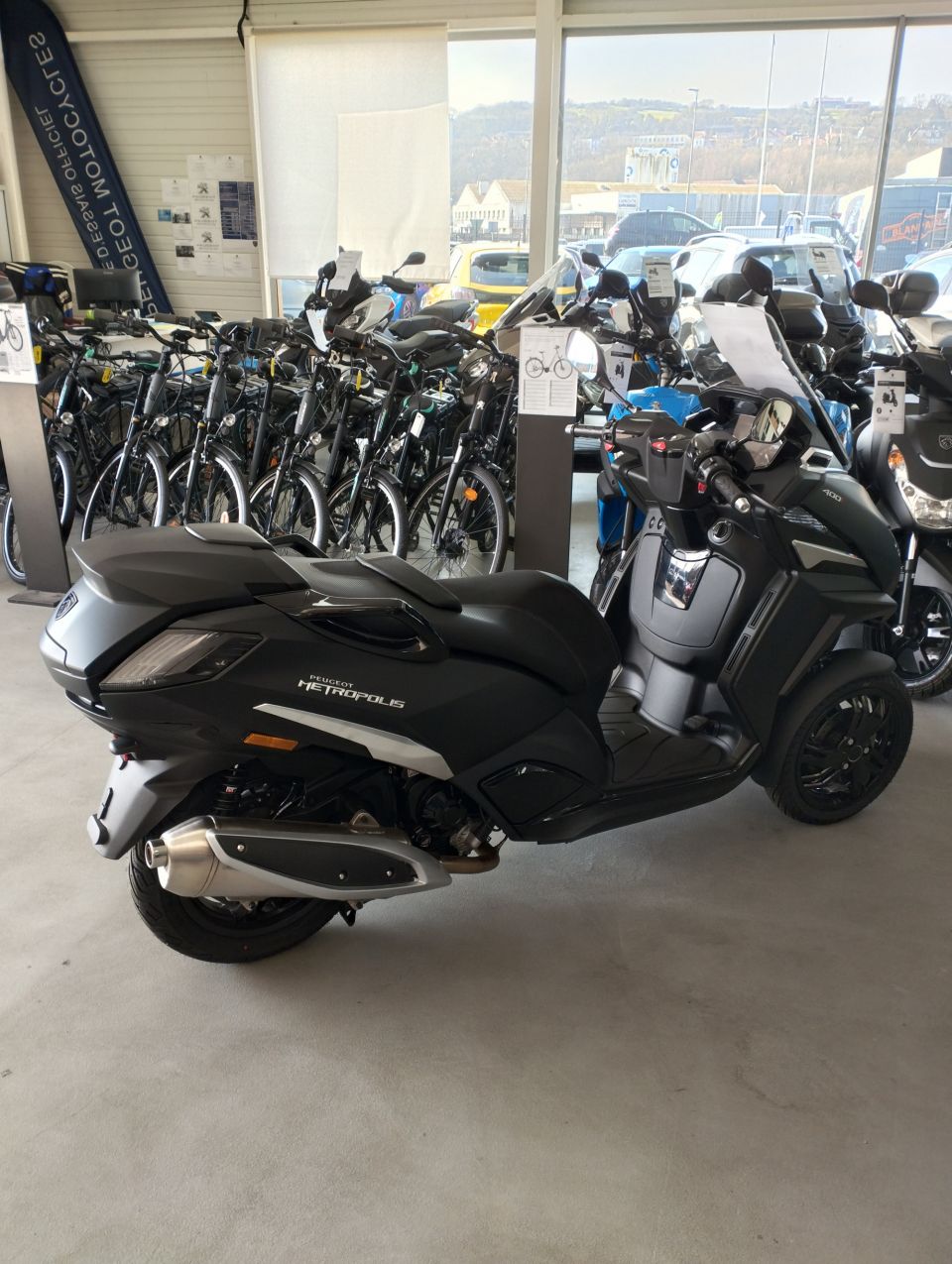PEUGEOT METROPOLIS 400 4