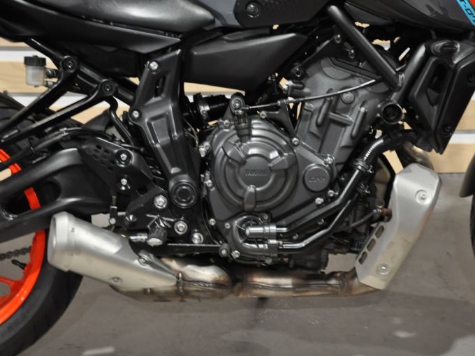 YAMAHA MT-07 (47.5CV) 4
